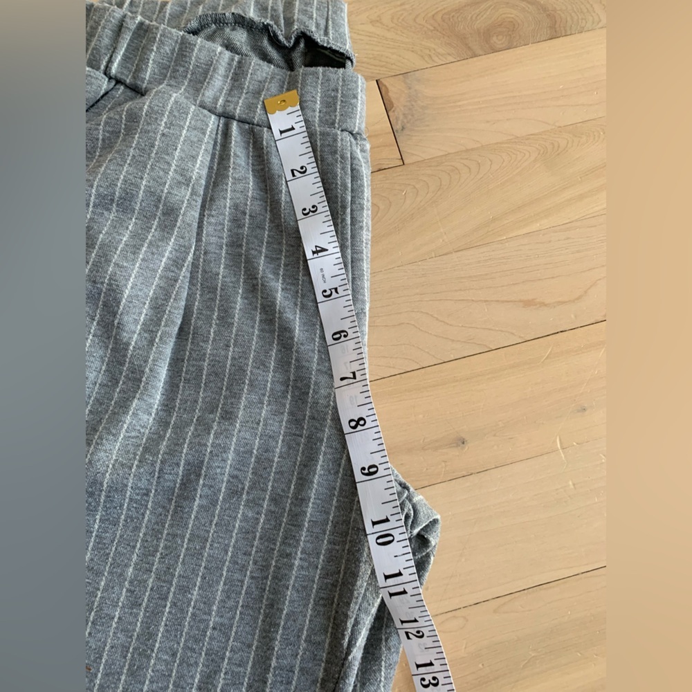 Gray Pinstripe Cropped 7/8 Pants | Relaxed Fit Elastic Waist Minimalist Trousers - Picture 9 of 10